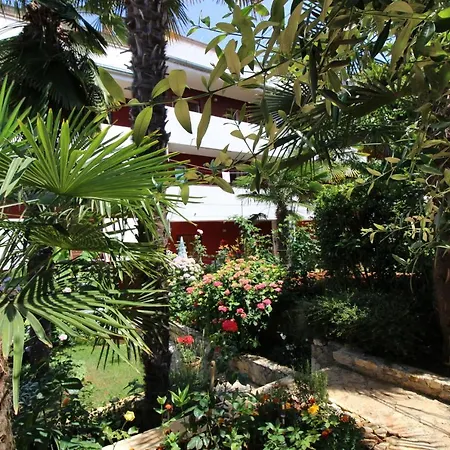 Ornela With Garden Porec